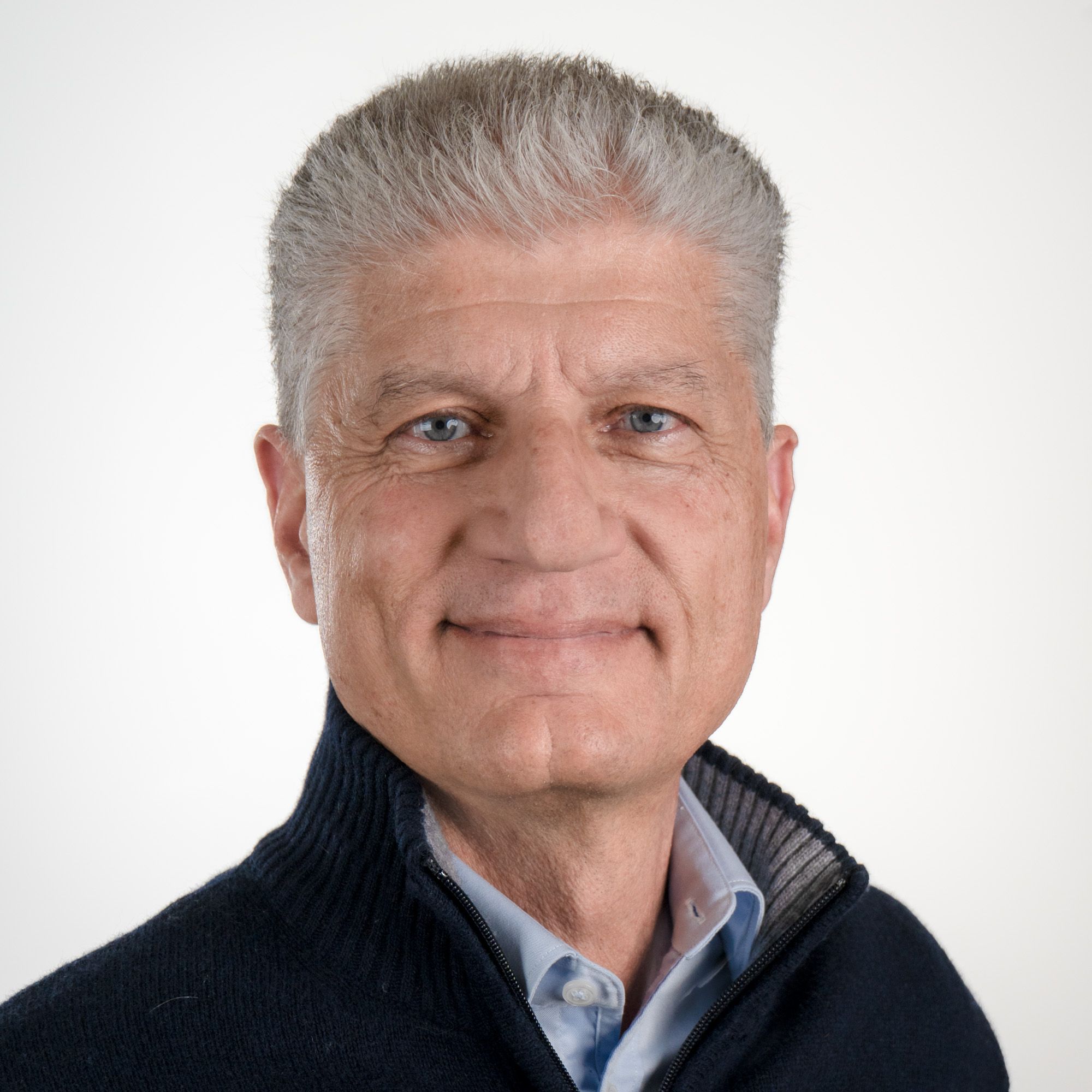 Portraitfoto Carlo Natale, Leiter Leistungen